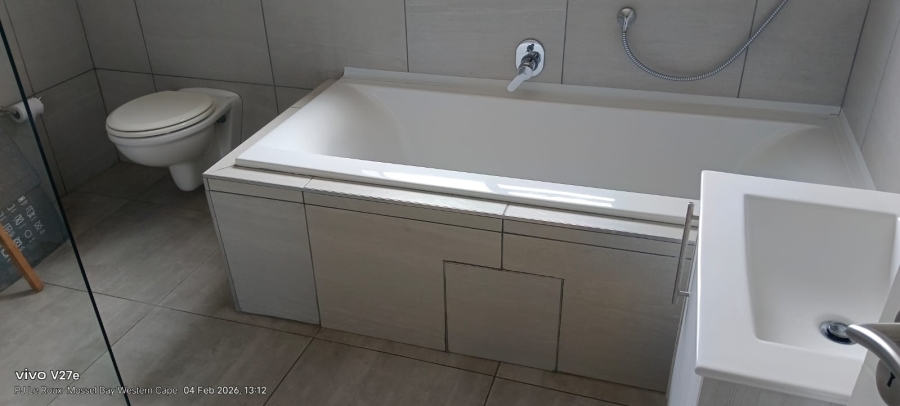 2 Bedroom Property for Sale in Hartenbos Central Western Cape